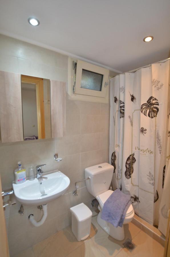 Domenica House Apartment Kondaraina Exterior photo