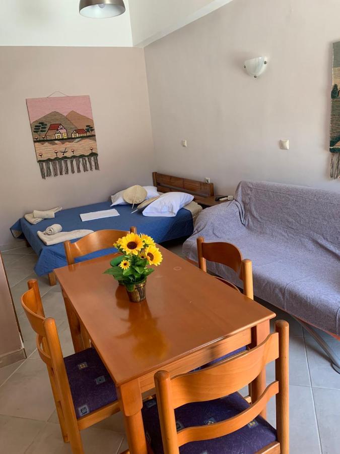 Domenica House Apartment Kondaraina Exterior photo