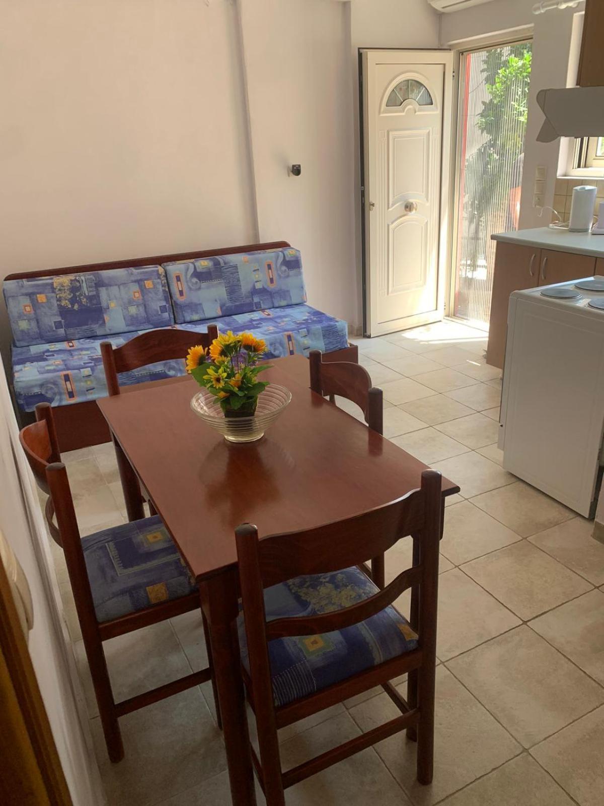 Domenica House Apartment Kondaraina Exterior photo